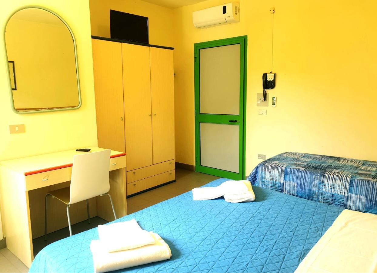 Hotel Lupo Di Mare Marina di Castagneto Carducci Zewnętrze zdjęcie
